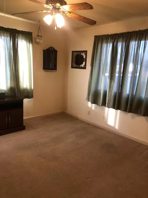 1012 Barney Ave, Flint, MI 48503 photo 9