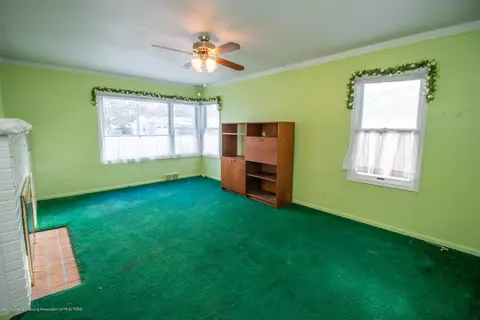 1039 Maycroft Rd, Lansing, MI 48917 photo 11