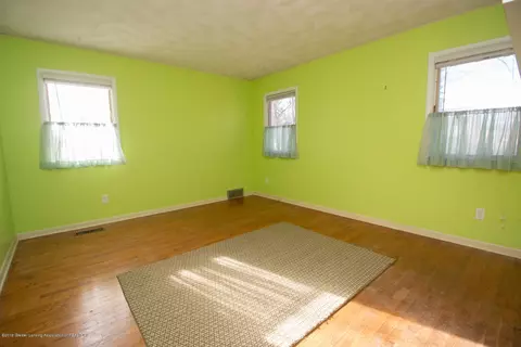 1039 Maycroft Rd, Lansing, MI 48917 photo 13
