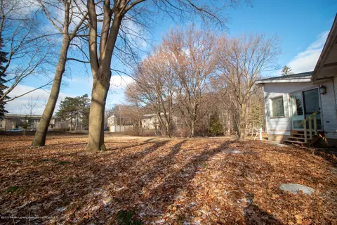 1039 Maycroft Rd, Lansing, MI 48917 photo 28