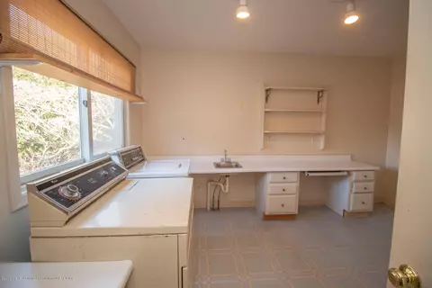1039 Maycroft Rd, Lansing, MI 48917 photo 18