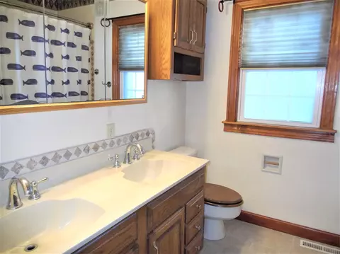 615 Kipling Blvd, Lansing, MI 48912 photo 3