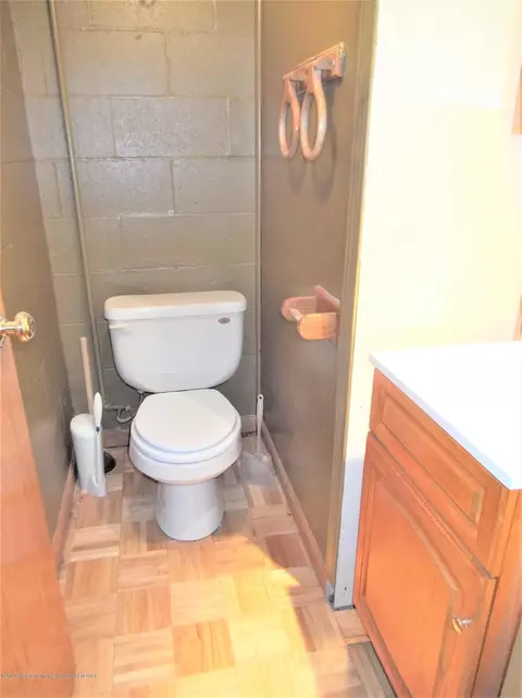 615 Kipling Blvd, Lansing, MI 48912 photo 33