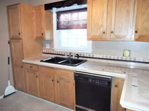 615 Kipling Blvd, Lansing, MI 48912 photo 9