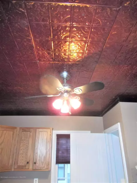 615 Kipling Blvd, Lansing, MI 48912 photo 36