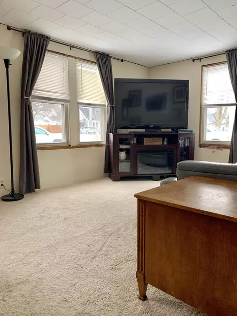 511 Gilbert St, Owosso, MI 48867 photo 6