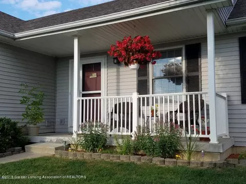 13848 Harvest Ln, Bath, MI 48808 photo 2