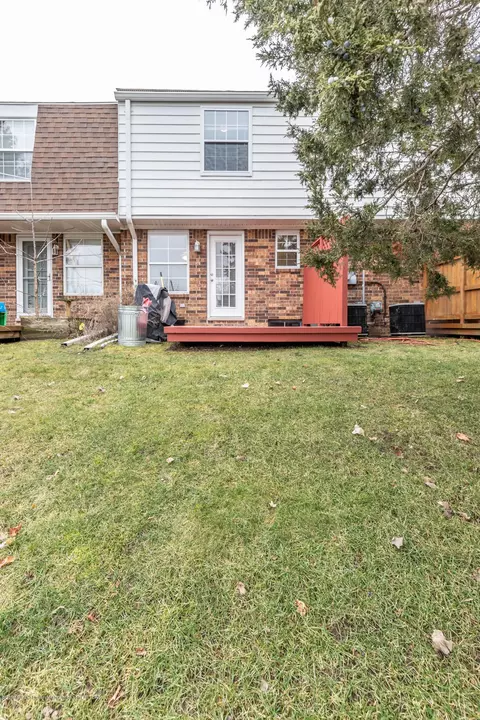 6313 Beechfield Dr, Lansing, MI 48911 photo 24