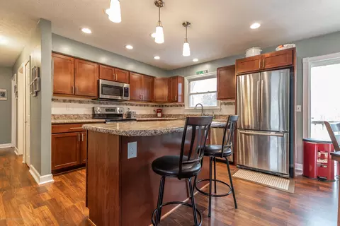 304 Riverview Dr, Dewitt, MI 48820 photo 7