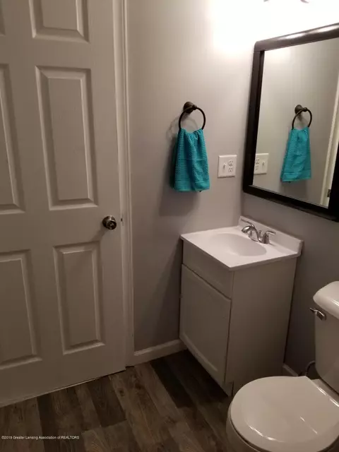2034 Wayne St, Lansing, MI 48910 photo 6