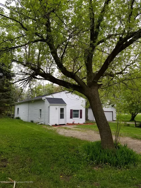 2034 Wayne St, Lansing, MI 48910 photo 5