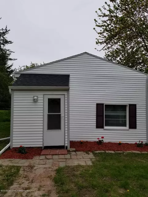 2034 Wayne St, Lansing, MI 48910 photo 2