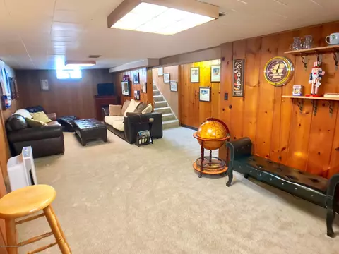 1213 Pershing Dr, Lansing, MI 48910 photo 21