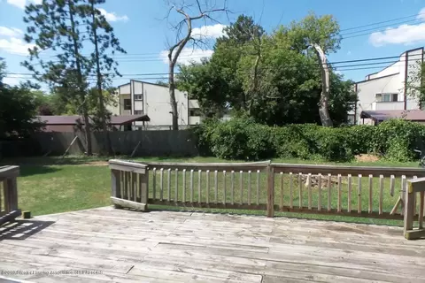 417 Iris Ave, Lansing, MI 48917 photo 9