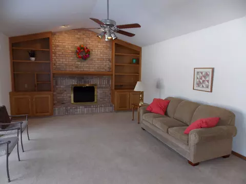 4822 Malpaso Ln, Lansing, MI 48917 photo 5