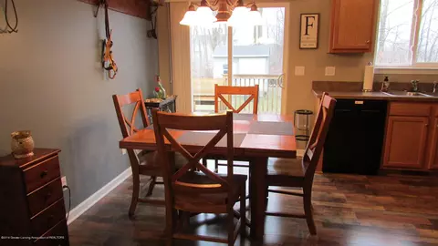 411 Ware St, Mason, MI 48854 photo 5