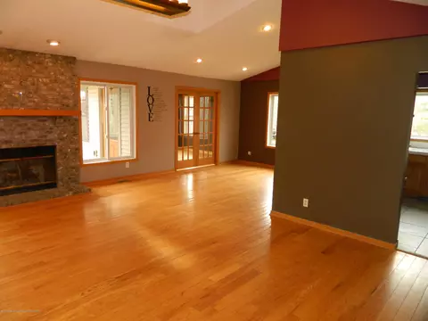 663 Rolfe Rd, Mason, MI 48854 photo 5