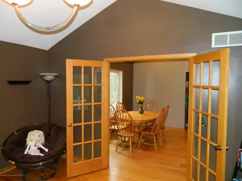 663 Rolfe Rd, Mason, MI 48854 photo 8
