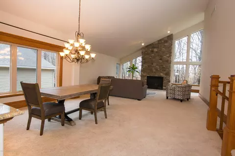 16814 Meadowbrook Dr, Haslett, MI 48840 photo 5
