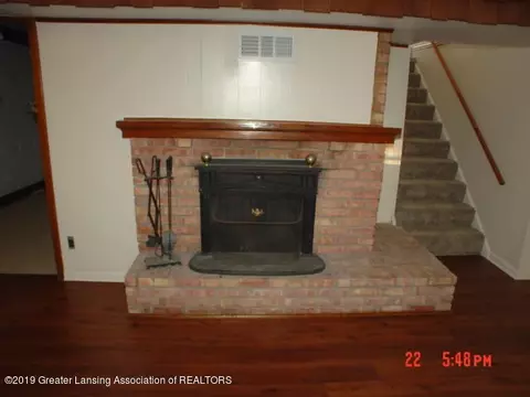 553 E Willard Ave, Lansing, MI 48910 photo 26
