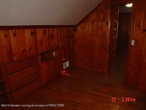 553 E Willard Ave, Lansing, MI 48910 photo 19