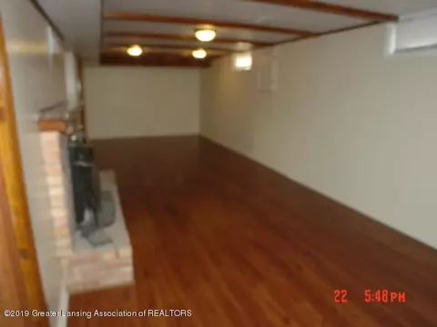 553 E Willard Ave, Lansing, MI 48910 photo 28