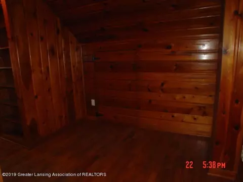 553 E Willard Ave, Lansing, MI 48910 photo 23