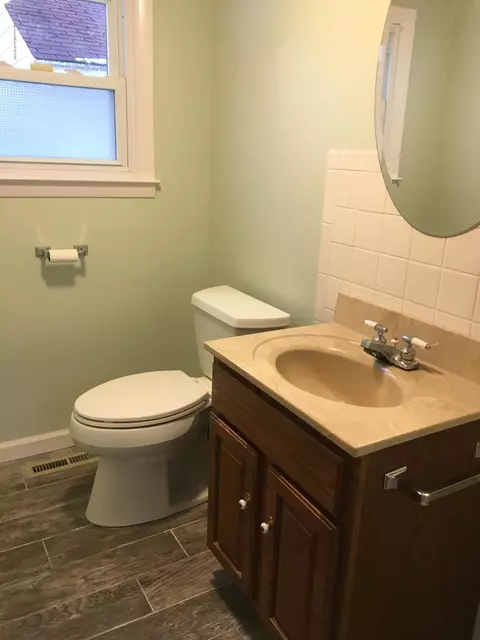 2902 Timber Dr, Lansing, MI 48917 photo 6