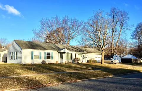 2902 Timber Dr, Lansing, MI 48917 photo 1