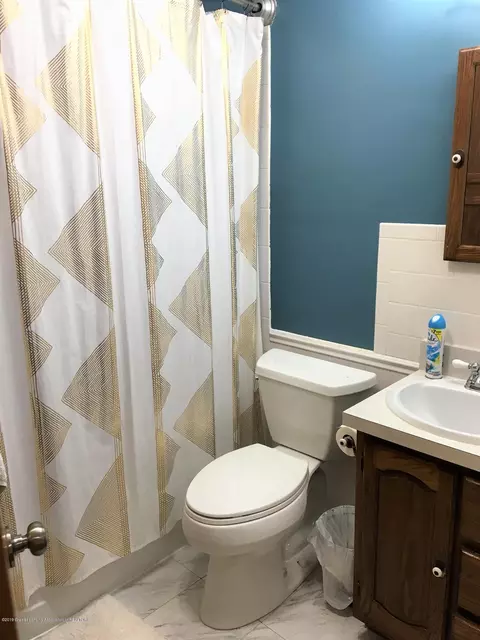 2902 Timber Dr, Lansing, MI 48917 photo 17