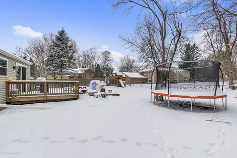1808 Baker St, Haslett, MI 48840 photo 35