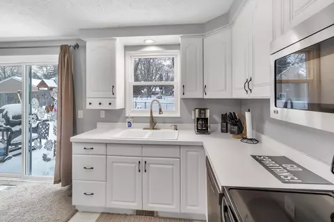 1808 Baker St, Haslett, MI 48840 photo 13