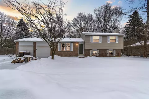 1808 Baker St, Haslett, MI 48840 photo 23