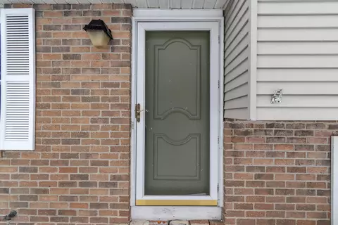 1808 Baker St, Haslett, MI 48840 photo 2
