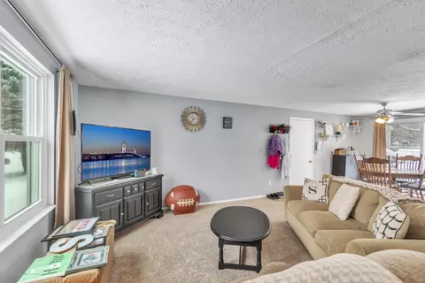 1808 Baker St, Haslett, MI 48840 photo 5