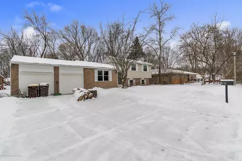 1808 Baker St, Haslett, MI 48840 photo 25