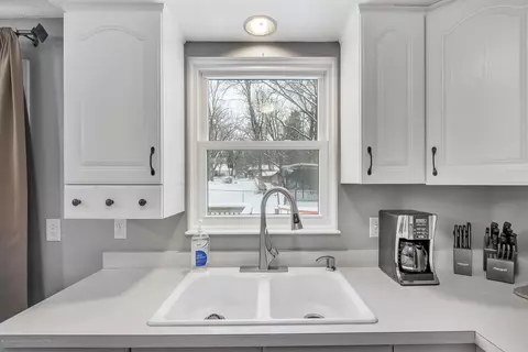 1808 Baker St, Haslett, MI 48840 photo 11