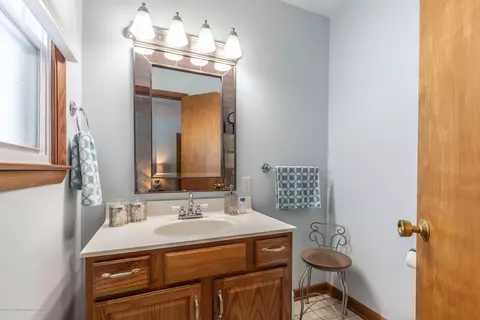 2101 Edwin Pl, Lansing, MI 48911 photo 18