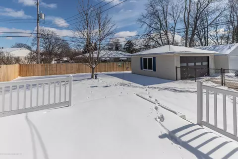 2101 Edwin Pl, Lansing, MI 48911 photo 35
