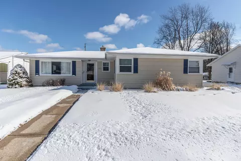 2101 Edwin Pl, Lansing, MI 48911 photo 1