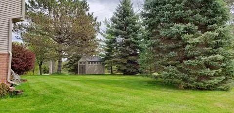 1545 Downing St, Haslett, MI 48840 photo 6