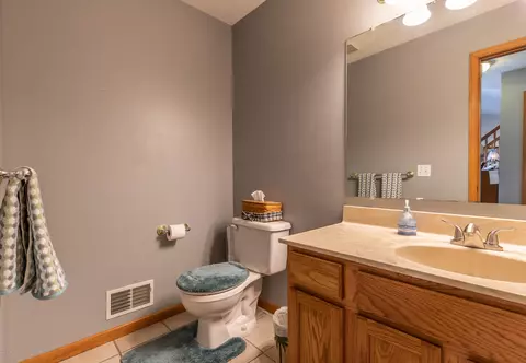 1545 Downing St, Haslett, MI 48840 photo 34