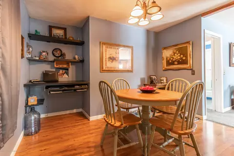 717 E Cavanaugh Rd, Lansing, MI 48910 photo 8