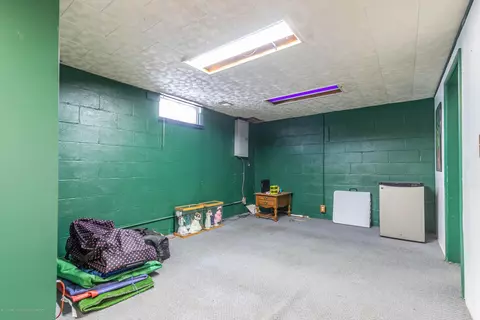 717 E Cavanaugh Rd, Lansing, MI 48910 photo 16