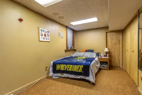 717 E Cavanaugh Rd, Lansing, MI 48910 photo 18