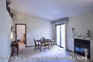 410 Manchester Dr, Dewitt, MI 48820 photo 7