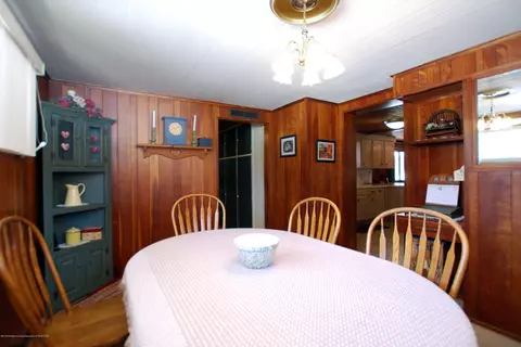1010 E Webb Dr, Dewitt, MI 48820 photo 5