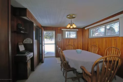 1010 E Webb Dr, Dewitt, MI 48820 photo 3