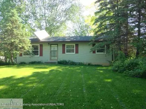 13605 Vine St, Bath, MI 48808 photo 2