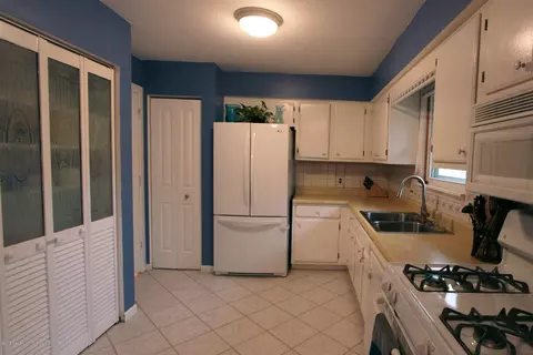 13605 Vine St, Bath, MI 48808 photo 13